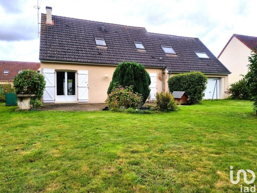 House 7 rooms of 130 m² in Maintenon (28130)