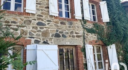 Maison 4 pièces de 88 m² à Saint-Alyre-d'Arlanc (63220)