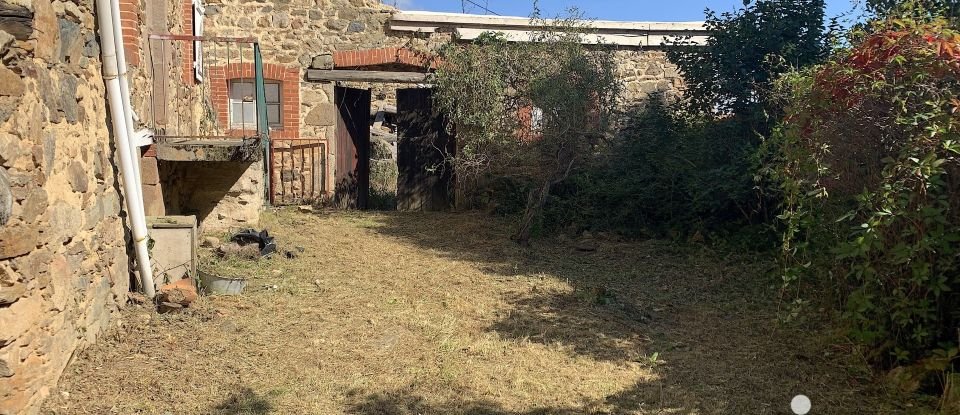 Maison 4 pièces de 88 m² à Saint-Alyre-d'Arlanc (63220)