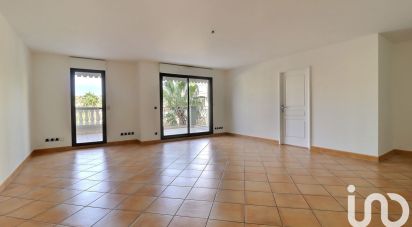 Appartement 4 pièces de 105 m² à Hyères (83400)