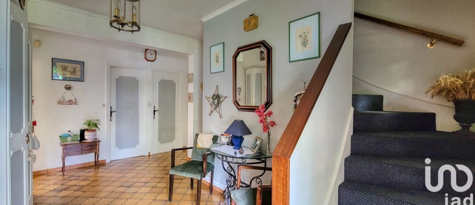 Traditional house 7 rooms of 210 m² in Beauvais (60000)