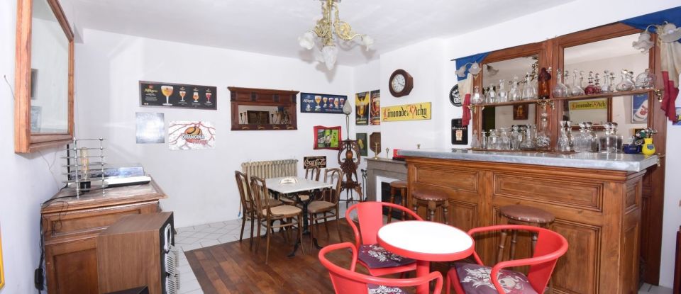 Maison 7 pièces de 160 m² à Chasse-sur-Rhône (38670)