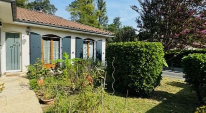 Maison 6 pièces de 150 m² à Artigues-près-Bordeaux (33370)