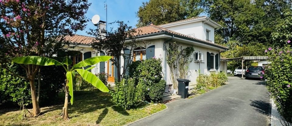 Maison 6 pièces de 150 m² à Artigues-près-Bordeaux (33370)