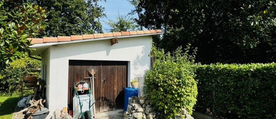 Maison 6 pièces de 150 m² à Artigues-près-Bordeaux (33370)