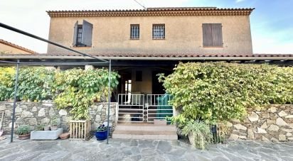 House 5 rooms of 164 m² in Hyères (83400)