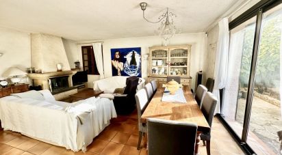 House 5 rooms of 164 m² in Hyères (83400)