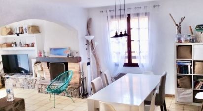 Maison 5 pièces de 143 m² à Hyères (83400)