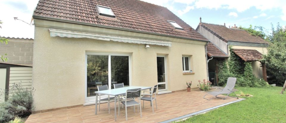 House 5 rooms of 120 m² in Longueau (80330)