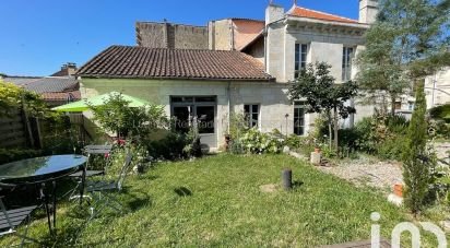 Town house 11 rooms of 280 m² in Saint-Genis-de-Saintonge (17240)