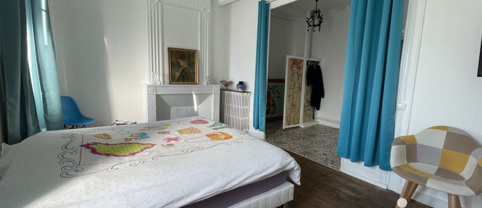 Town house 11 rooms of 280 m² in Saint-Genis-de-Saintonge (17240)