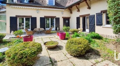 Maison 8 pièces de 269 m² à Montévrain (77144)