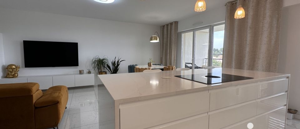 Appartement 3 pièces de 76 m² à Saint-Raphaël (83700)