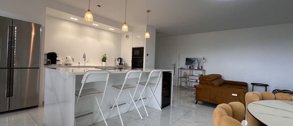 Apartment 3 rooms of 76 m² in Saint-Raphaël (83700)