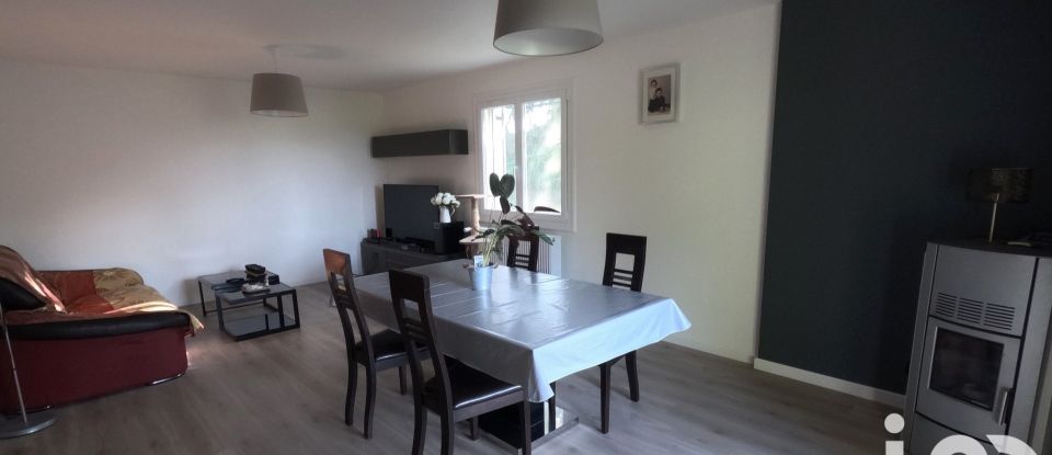 House 5 rooms of 115 m² in Courtes (01560)