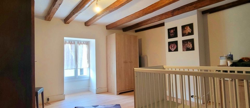 Maison 6 pièces de 265 m² à Vouneuil-sur-Vienne (86210)