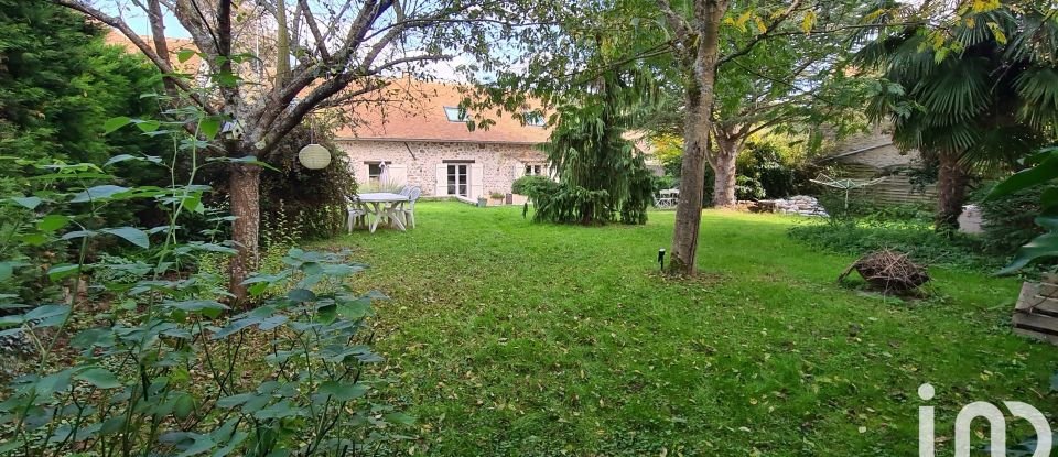 House 7 rooms of 145 m² in Fontenay-lès-Briis (91640)