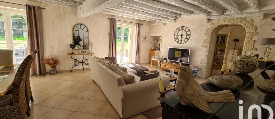 House 7 rooms of 145 m² in Fontenay-lès-Briis (91640)