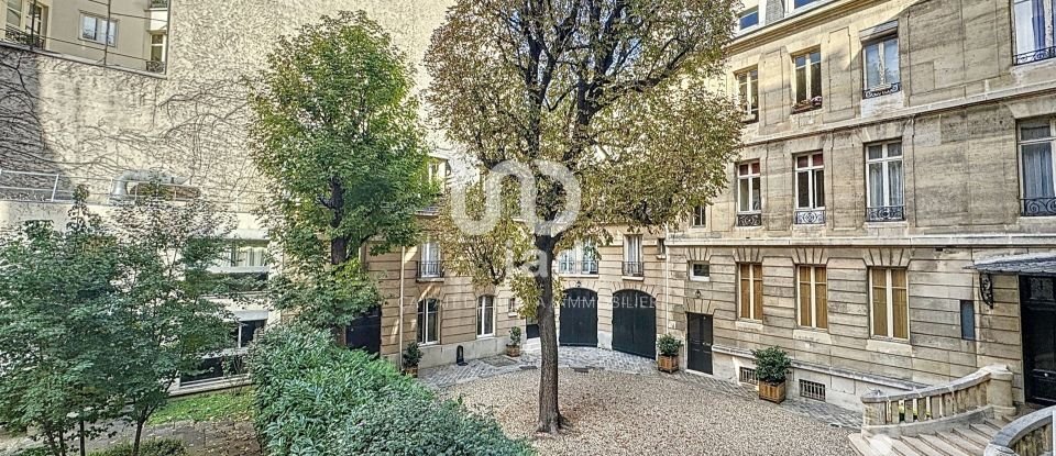 Appartement 4 pièces de 92 m² à Paris (75017)