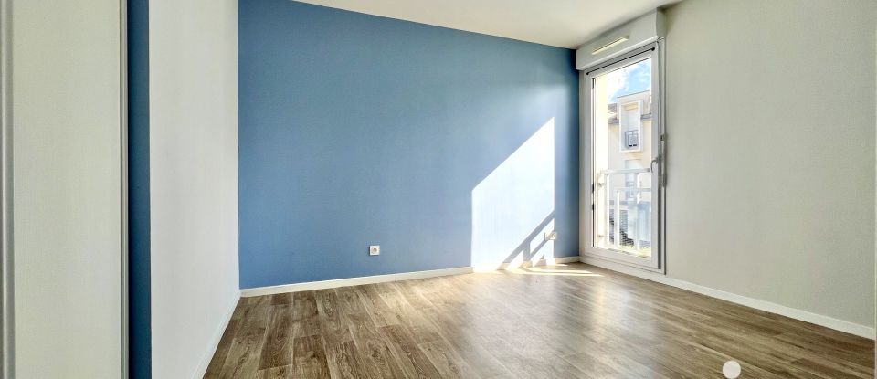 Apartment 2 rooms of 45 m² in Marolles-en-Brie (94440)