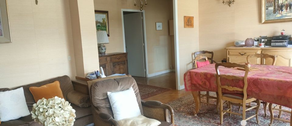 Appartement 4 pièces de 87 m² à L'Haÿ-les-Roses (94240)