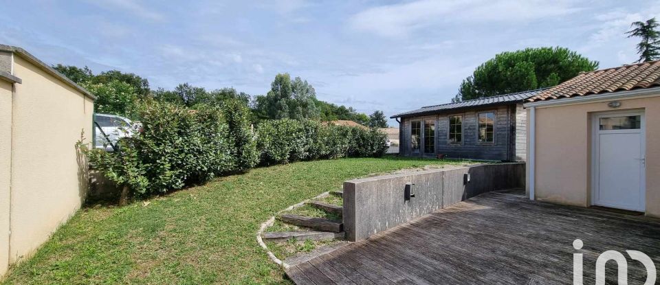 Pavillon 8 pièces de 187 m² à Saint-Yrieix-sur-Charente (16710)