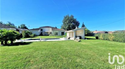 Traditional house 6 rooms of 157 m² in Moissac (82200)