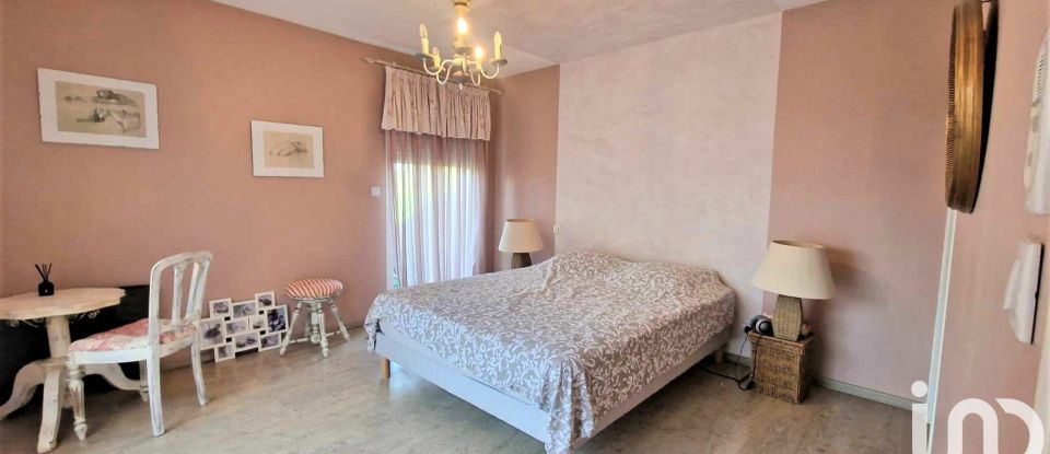 Maison traditionnelle 6 pièces de 157 m² à Moissac (82200)