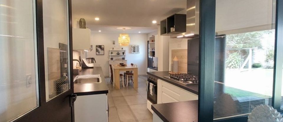 Maison 8 pièces de 333 m² à Laloubère (65310)