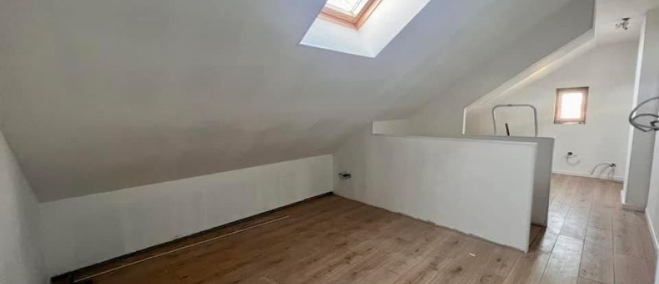 Maison 4 pièces de 95 m² à Onnaing (59264)