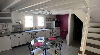 Village house 6 rooms of 124 m² in Port-d'Envaux (17350)