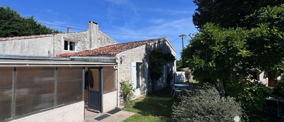 Maison de village 6 pièces de 124 m² à Port-d'Envaux (17350)