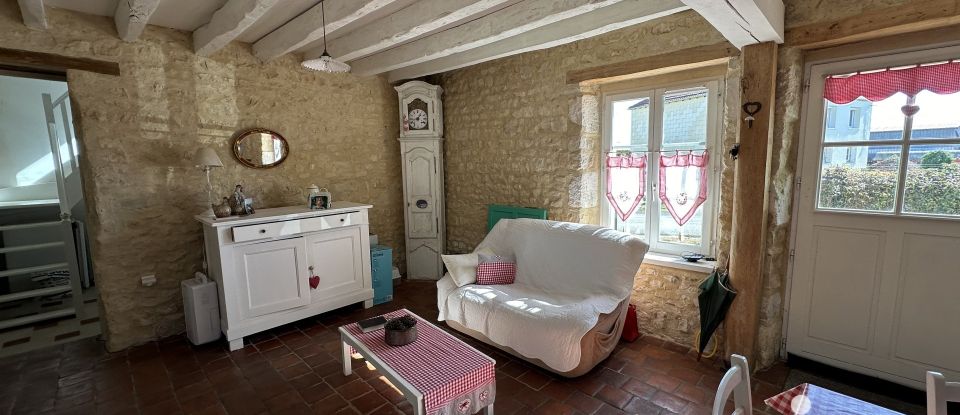 House 3 rooms of 90 m² in La Champenoise (36100)