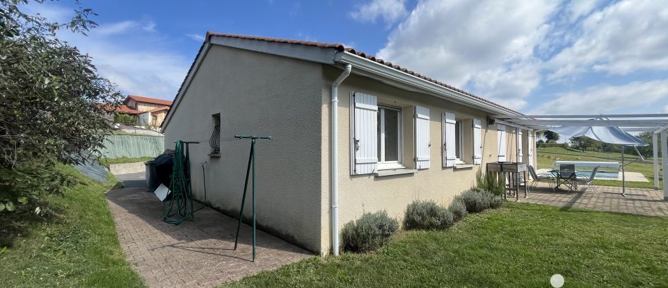 Maison 5 pièces de 128 m² à Boisset-Saint-Priest (42560)