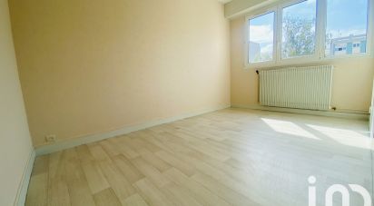 Apartment 3 rooms of 65 m² in Saint-Benoît (86280)