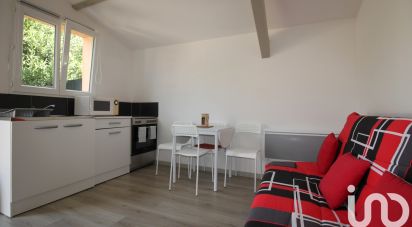 Maison 2 pièces de 30 m² à Saint-Zacharie (83640)