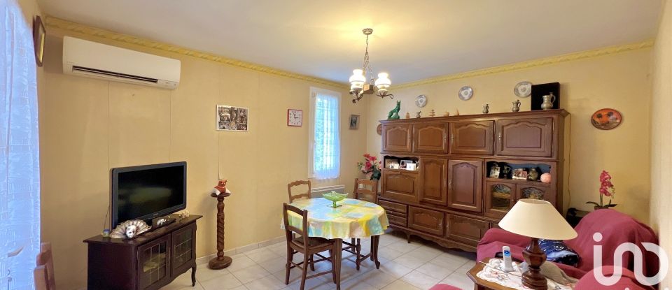 Traditional house 5 rooms of 91 m² in Lapalud (84840)