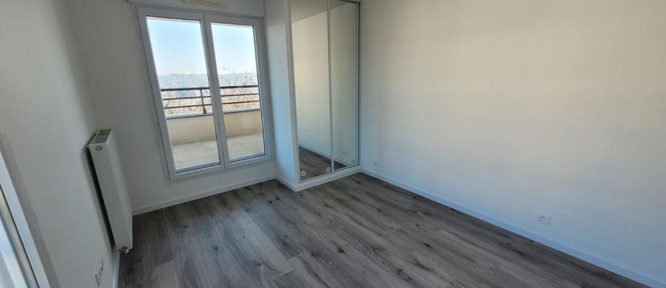 Appartement 3 pièces de 60 m² à Corbeil-Essonnes (91100)