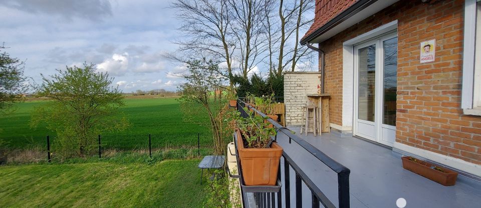 Maison traditionnelle 5 pièces de 90 m² à La Chapelle-d'Armentières (59930)