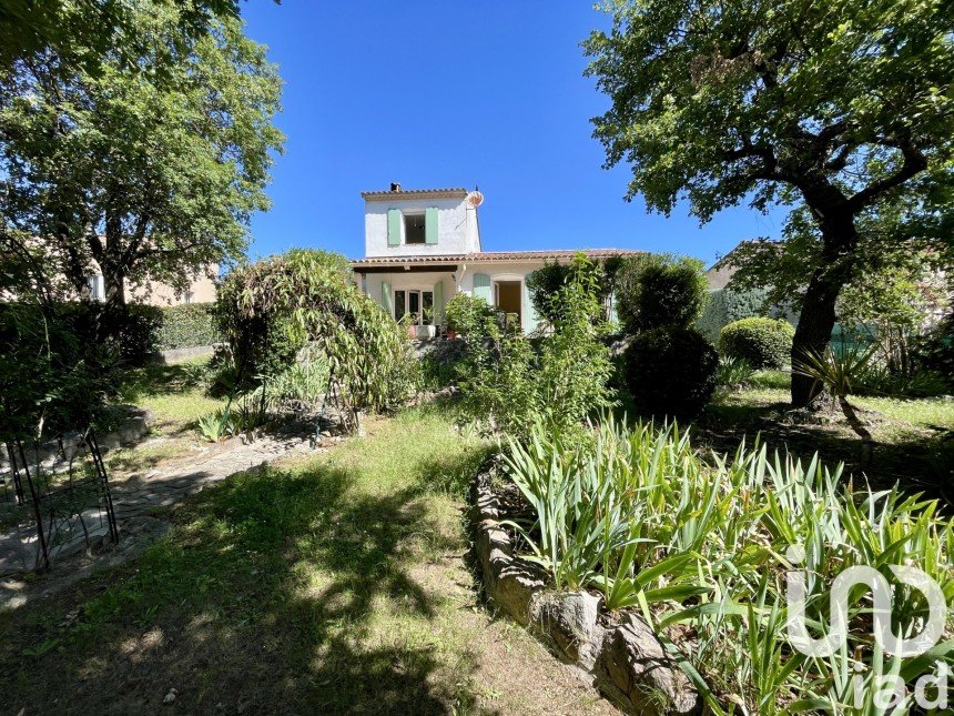 Maison traditionnelle 5 pièces de 98 m² à Fayence (83440)