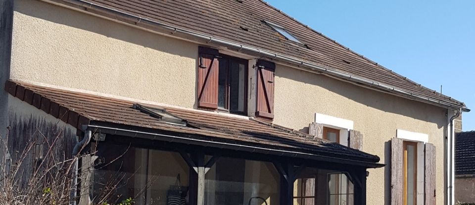 Maison de village 4 pièces de 128 m² à Gy-l'Évêque (89580)