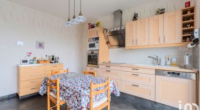 Maison 7 pièces de 150 m² à Renescure (59173)