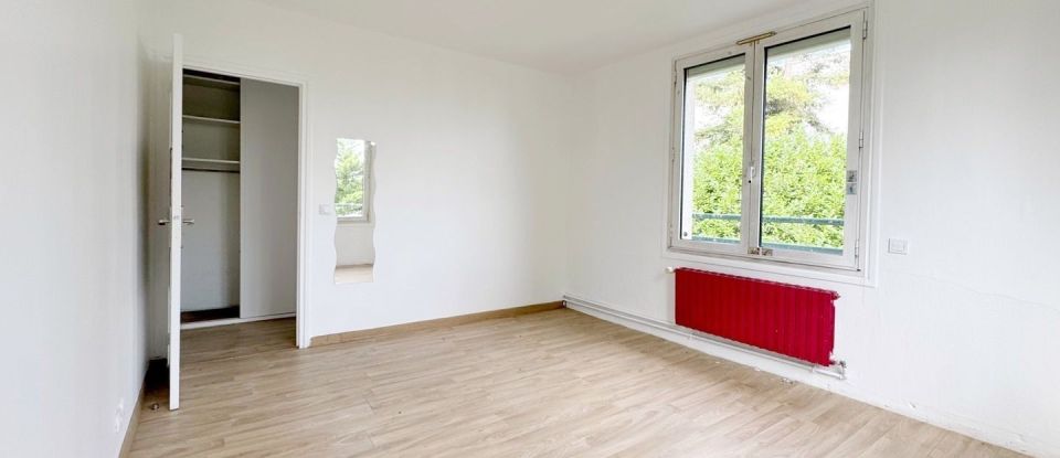 Maison 8 pièces de 210 m² à La Courneuve (93120)