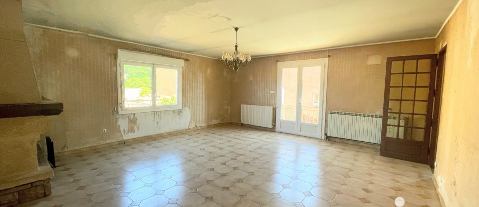 Maison de village 4 pièces de 87 m² à Saint-Quentin-la-Poterie (30700)