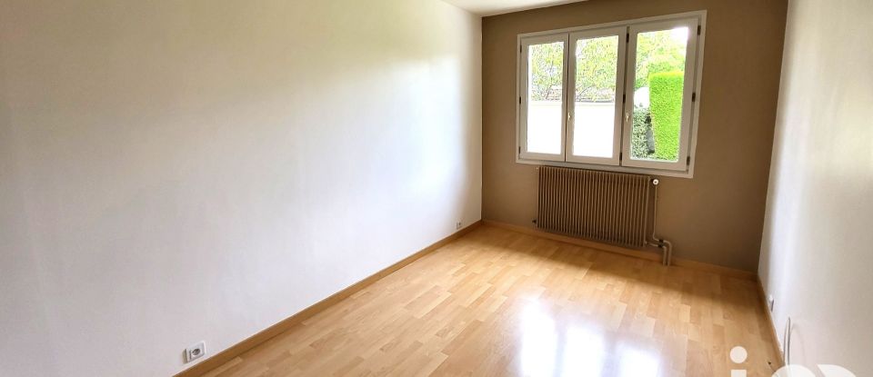 Maison 5 pièces de 103 m² à Jouy-en-Josas (78350)