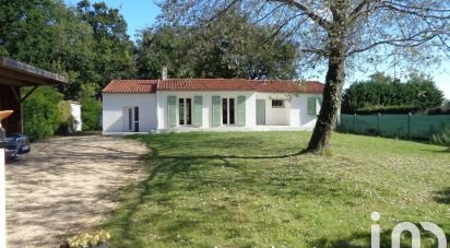 House 7 rooms of 170 m² in Fontcouverte (17100)