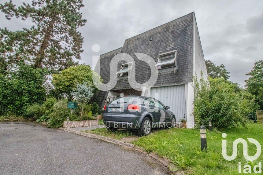 Maison traditionnelle 6 pièces de 136 m² à Montsoult (95560)