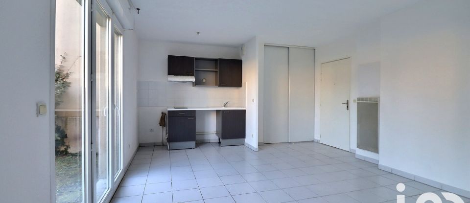 Apartment 1 room of 36 m² in Parempuyre (33290)