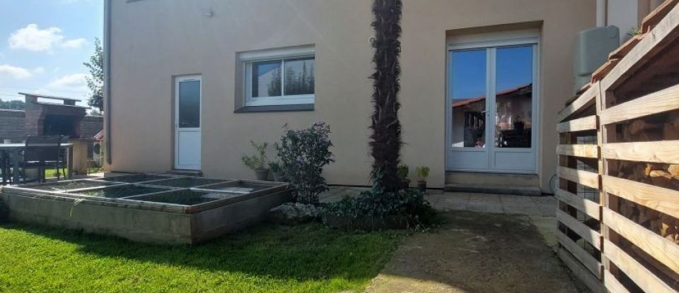 House 5 rooms of 1,119 m² in Odos (65310)