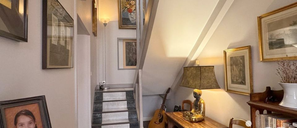 Traditional house 8 rooms of 180 m² in Colombes (92700)